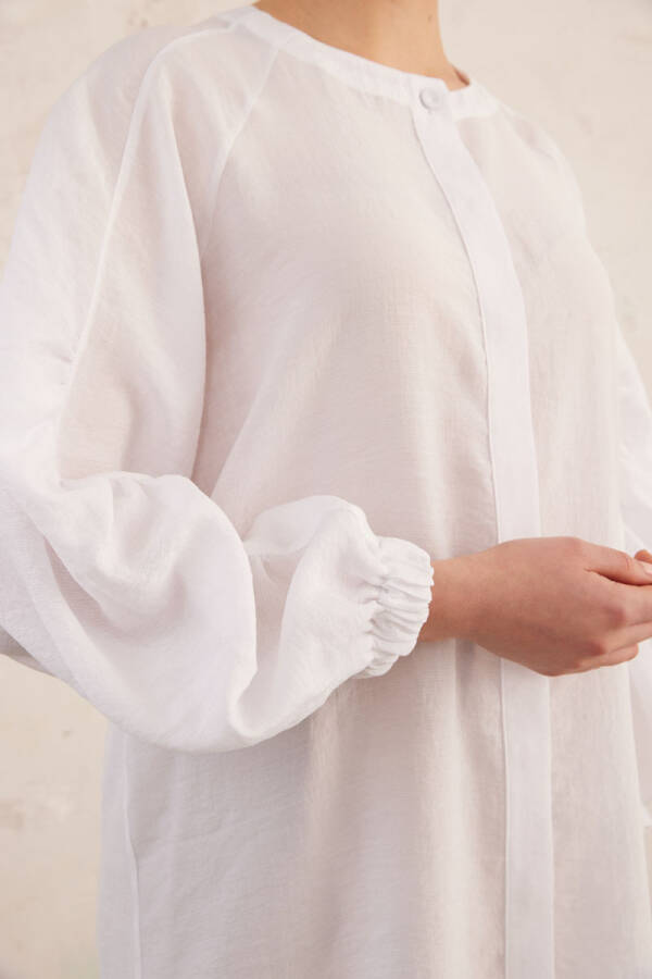 Beyaz Kol Detaylı Tunik - 7