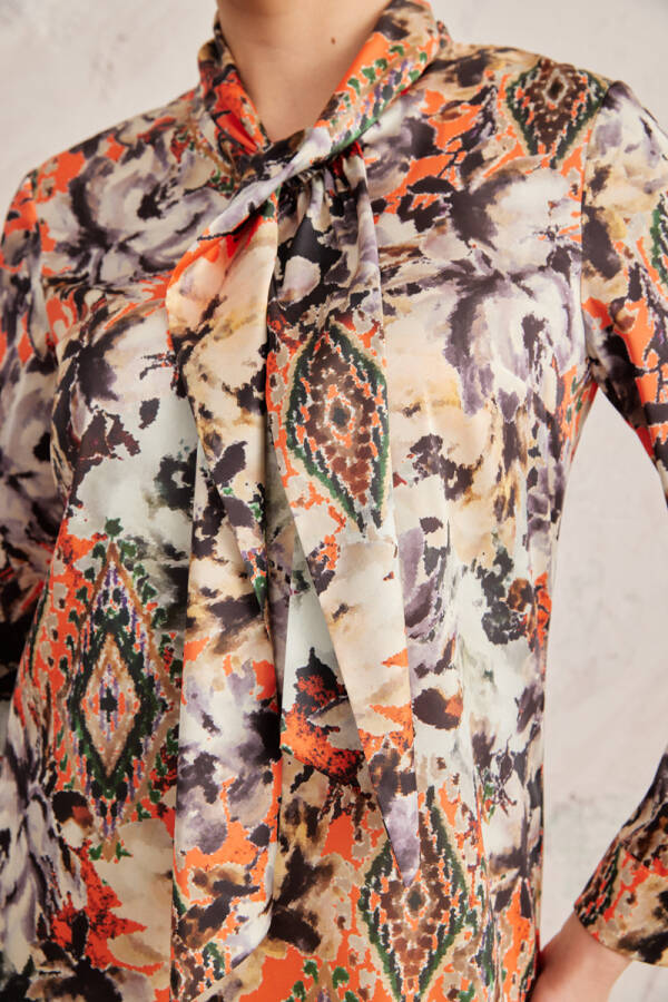 Turuncu Yaka Detaylı Desenli Tunik - 4