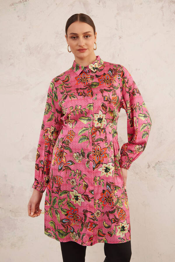 Pembe Desenli Arka Bel Lastikli Tunik - 5