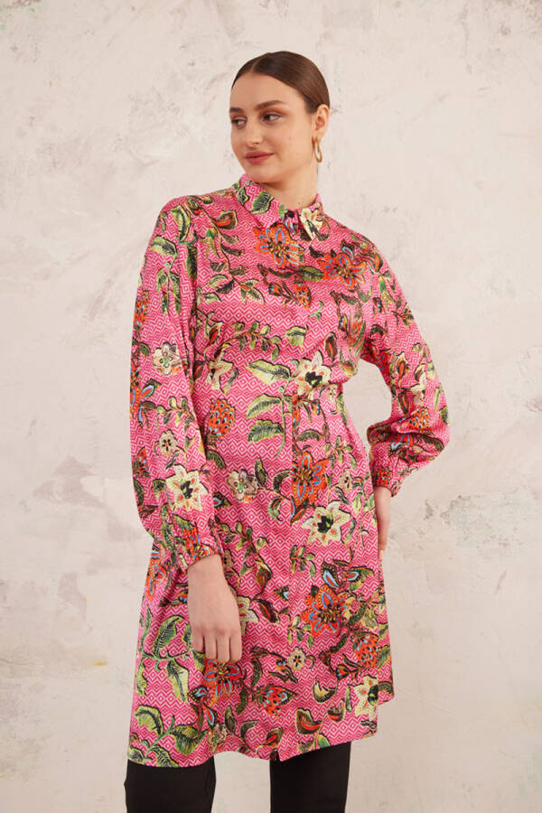 Pembe Desenli Arka Bel Lastikli Tunik - 7