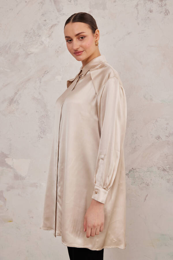 Taş Omuzları Detaylı Saten Tunik - 1
