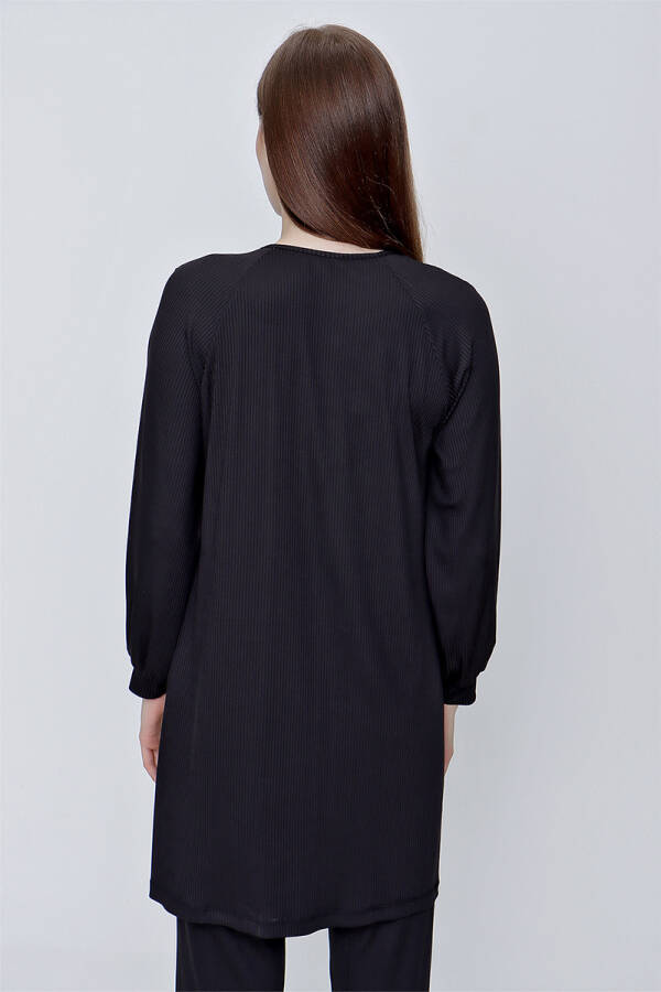 Siyah Büzgü Detaylı Fitilli Örme Tunik - 6