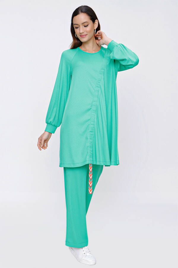 Yeşil Büzgü Detaylı Fitilli Örme Tunik - 5