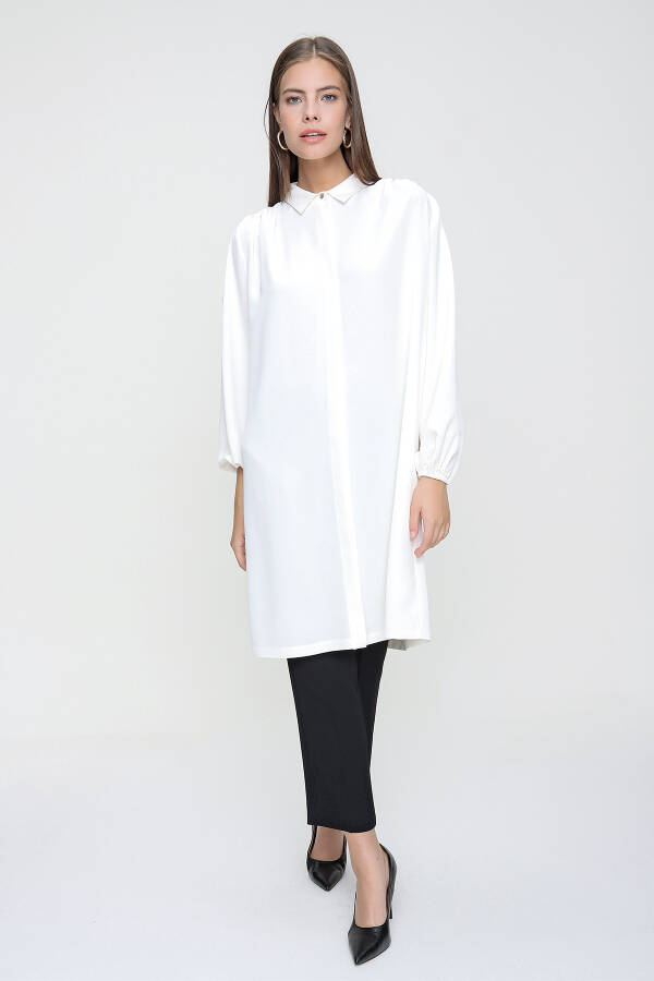 Ekru Omuzları Büzgü Detaylı Tunik - 3