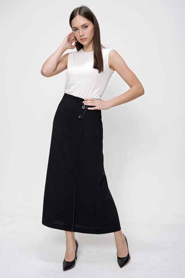 Siyah Deri Biyeli Etek - 3