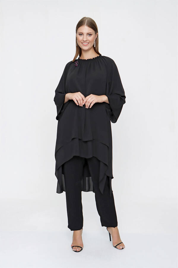 Siyah Yakası Büzgü Detaylı Katmanlı Tunik - 3