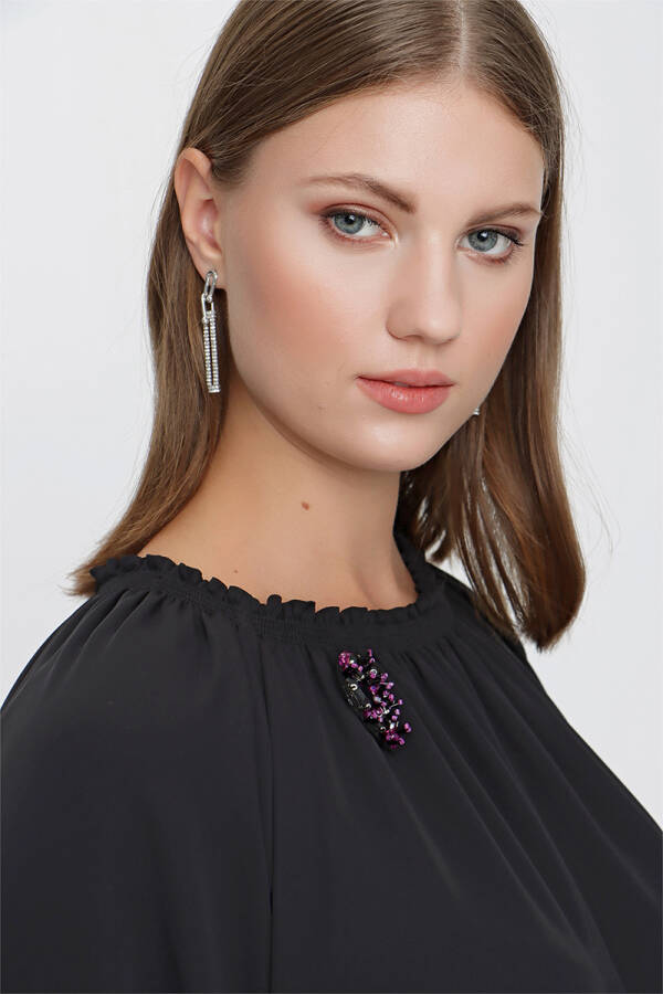 Siyah Yakası Büzgü Detaylı Katmanlı Tunik - 5