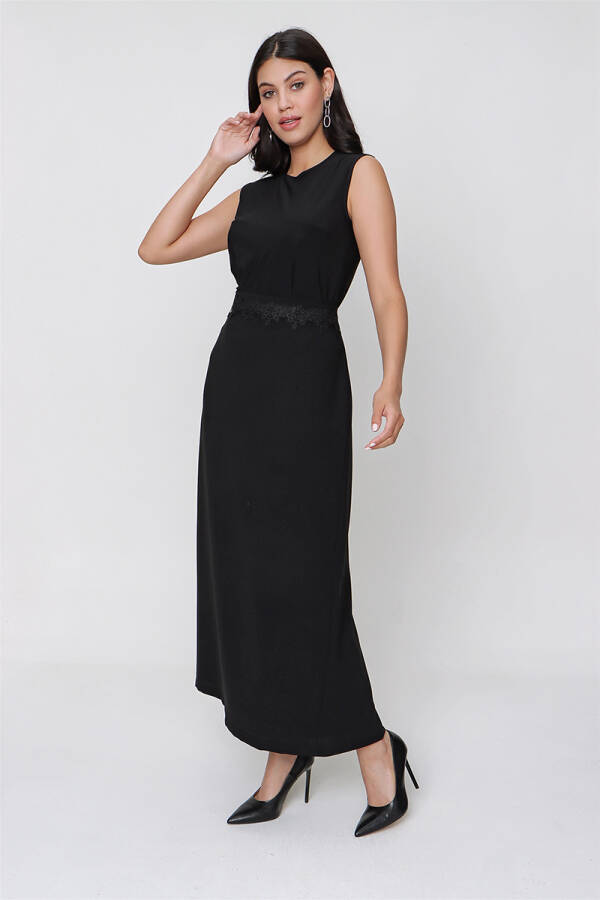 Siyah Kemeri Güpür Detaylı Etek - 2