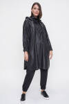 Siyah Kapüşonlu Üstten Giyilen Yağmurluk - 2