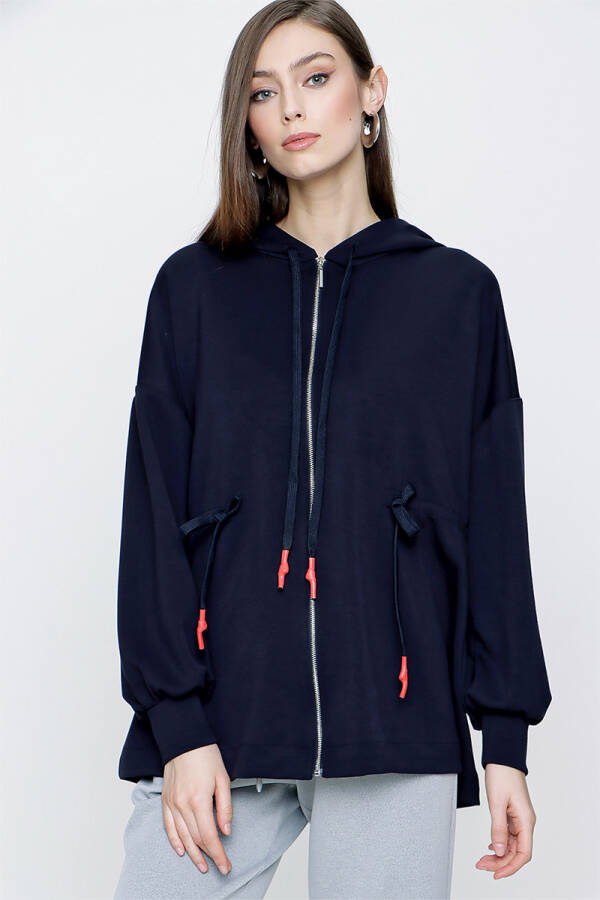 Lacivert Önden Fermuarlı Kapşonlu Kap - 3