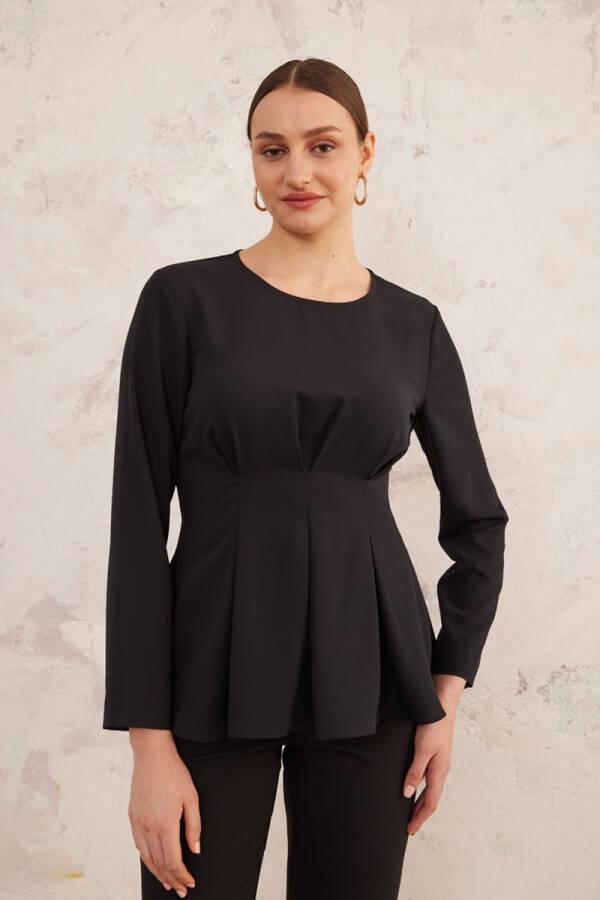 Siyah Belden Oturan Bluz - 1