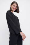 Siyah Rahat Kesim Yarım Patlı Bluz - 4