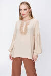 Bej Patı Dantel Detaylı Bluz - 4