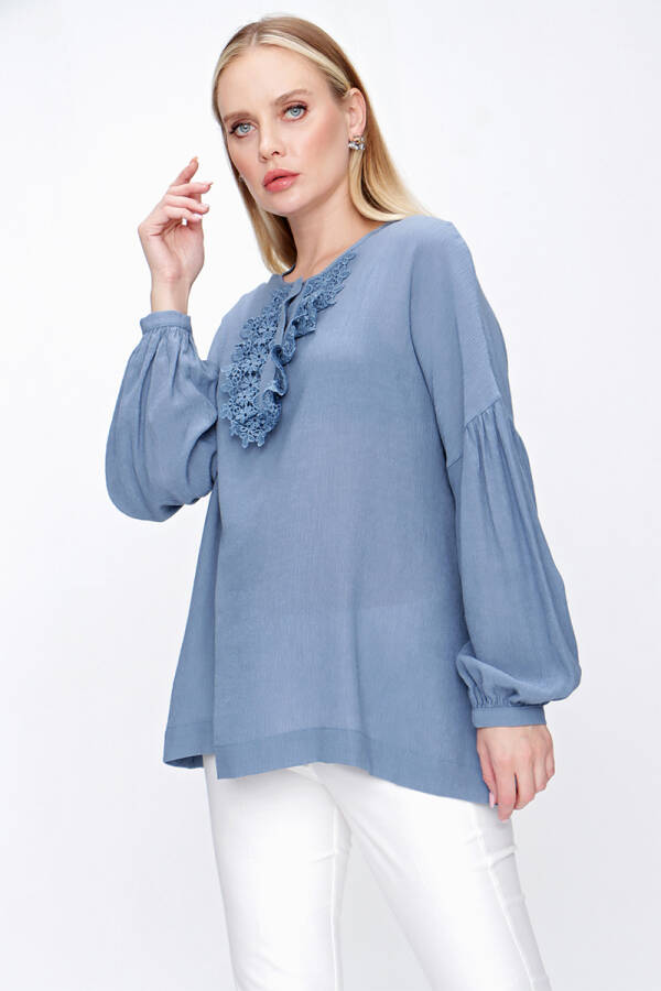 İndigo Patı Dantel Detaylı Bluz - 2