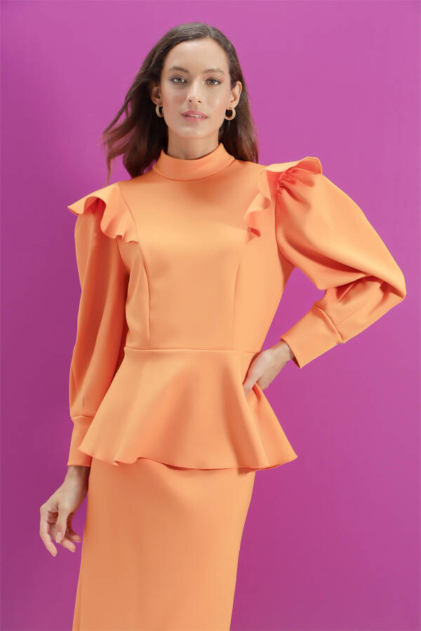 Turuncu Omuzları Volanlı Bluz - 3