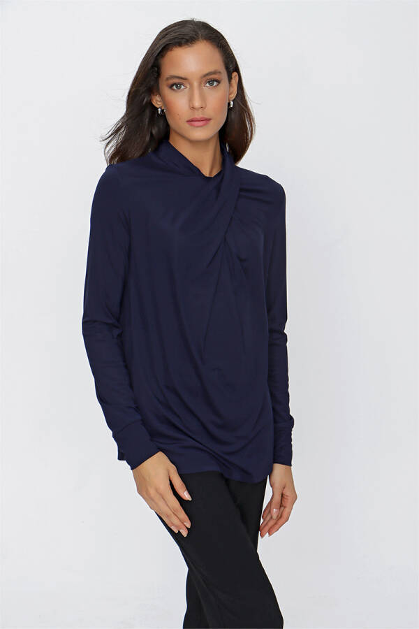 Lacivert Yakası Drape Detaylı Örme Bluz - 3