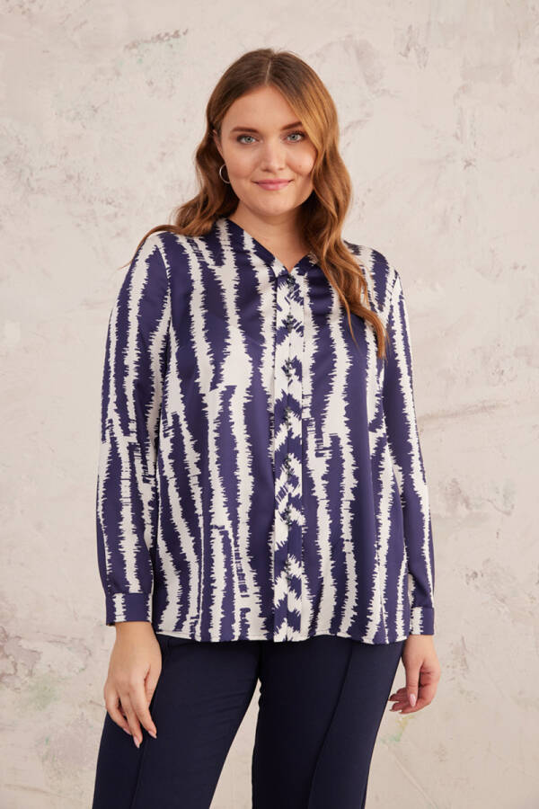 Lacivert V Yaka Desenli Bluz - 5