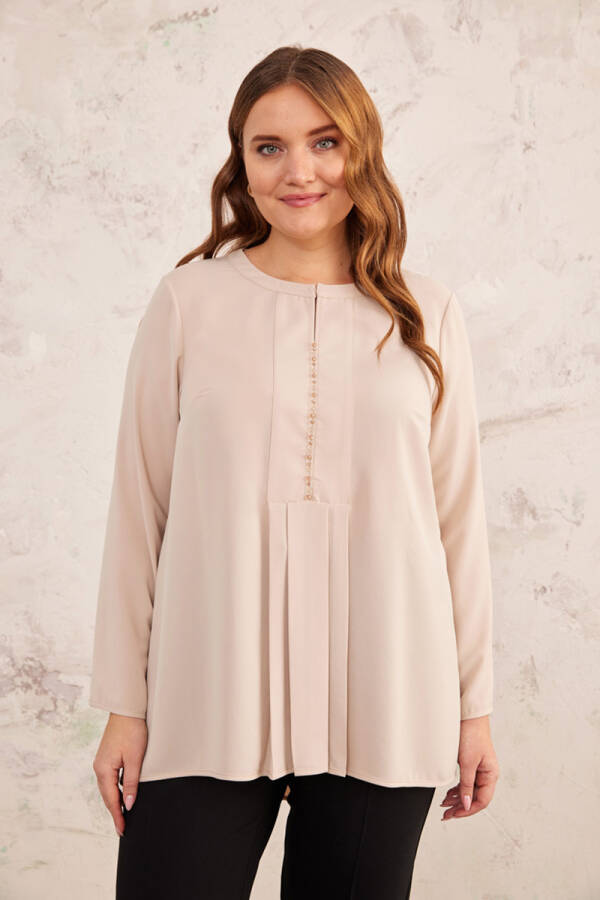 Bej İşleme Detaylı Pileli Bluz - 1