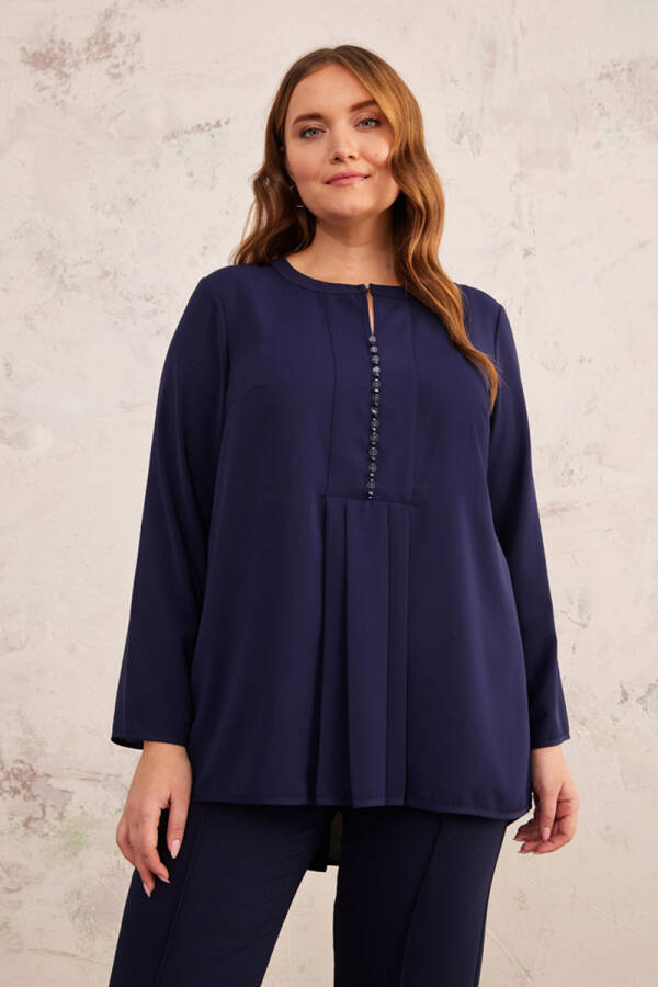 Lacivert İşleme Detaylı Pileli Bluz - 1