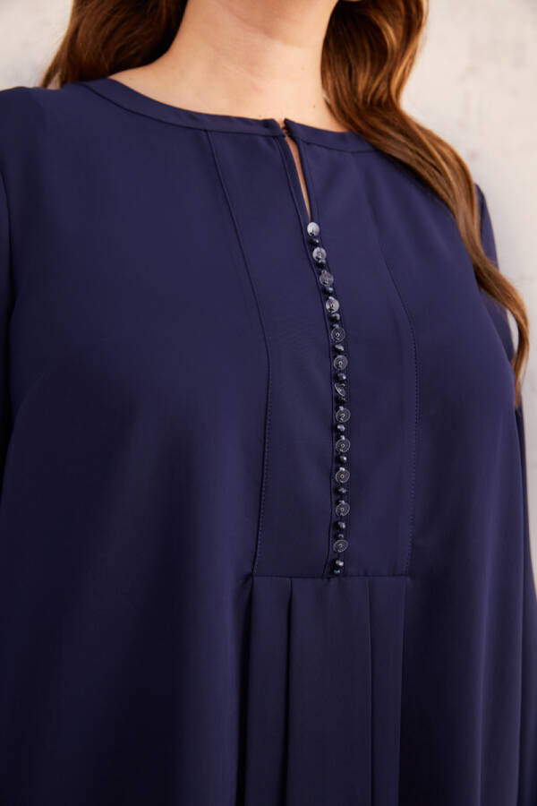 Lacivert İşleme Detaylı Pileli Bluz - 4