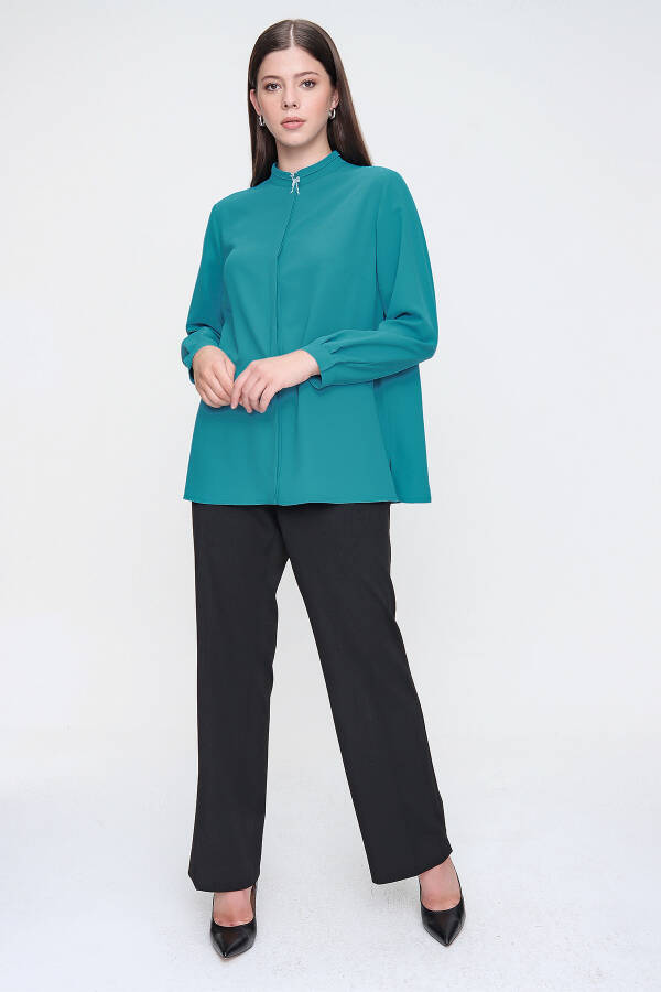 Petrol Hakim Yaka İşlemeli Bluz - 3