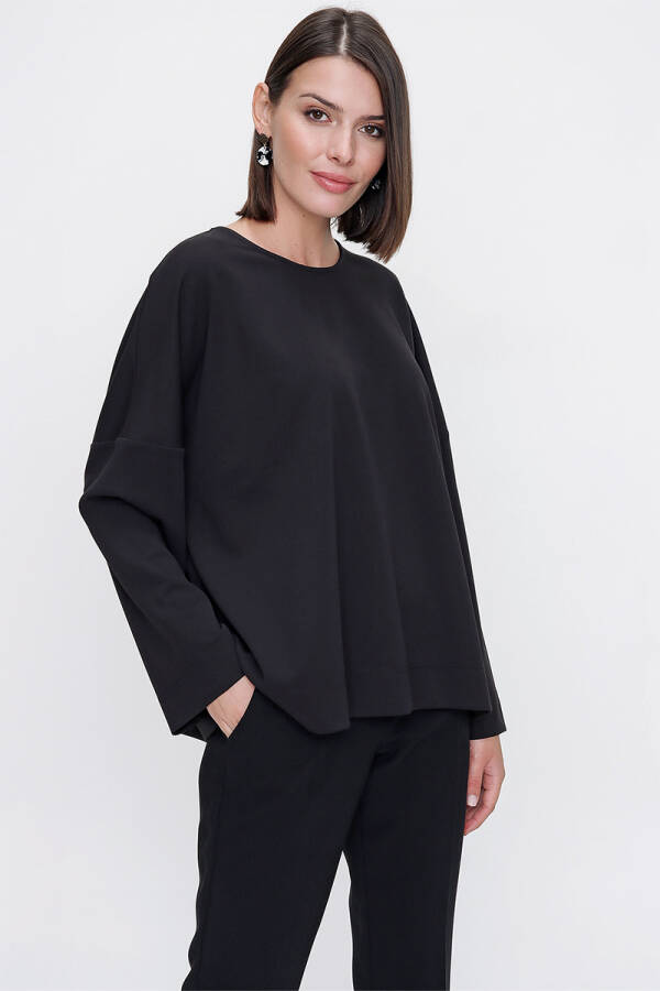 Siyah Rahat Kesim Örme Bluz - 2