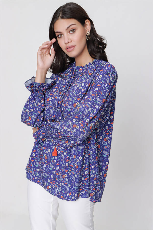 Mavi Çiçek Desen Bağcıklı Bluz - 1