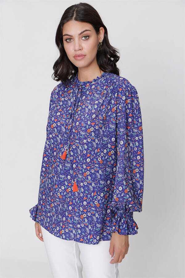 Mavi Çiçek Desen Bağcıklı Bluz - 4