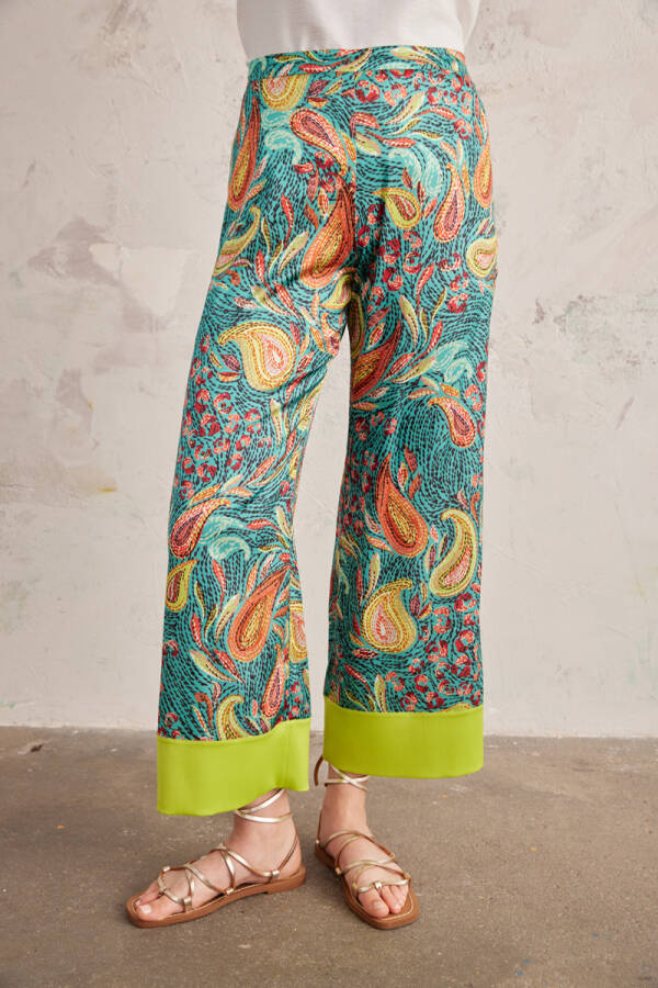 Yeşil Paçası Garnili Saten Desenli Pantolon - 5