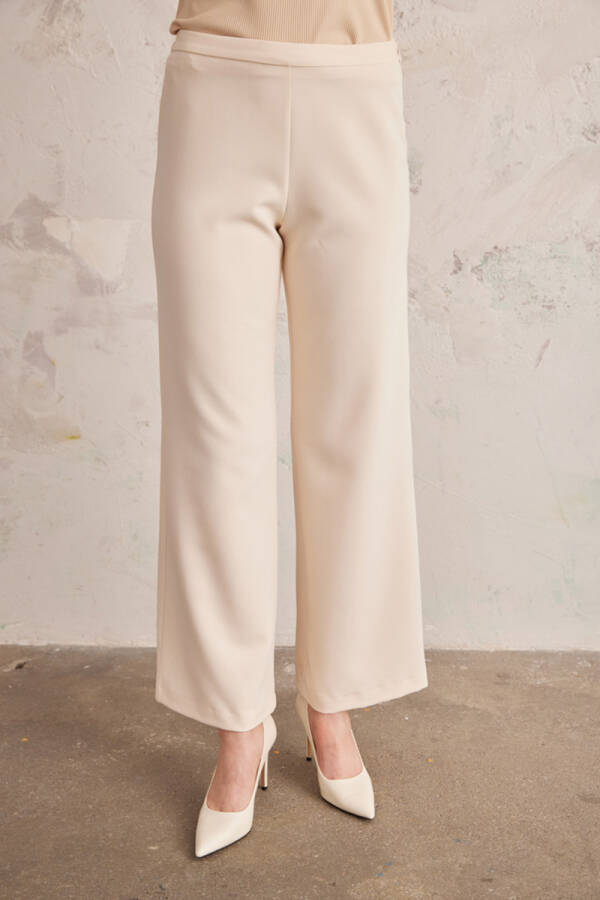 Ekru Arka Bel Lastikli Geniş Paça Pantolon - 4