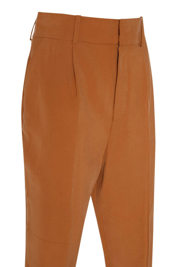 Karamel Geniş Kemerli Havuç Kesim Pantolon - 3