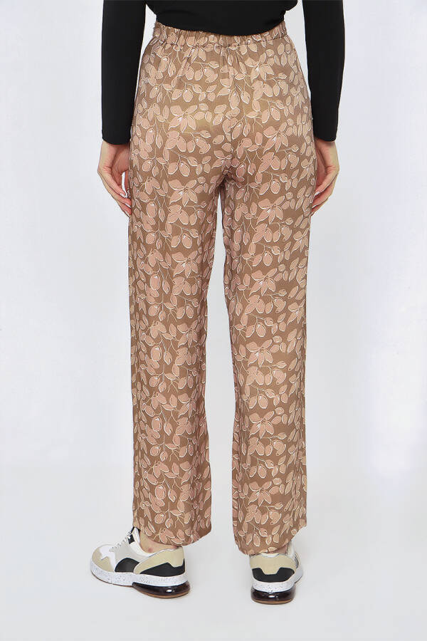Pudra Çiçek Desen Saten Pantolon - 5