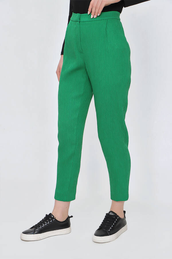 Yeşil Arka Bel Lastikli Dokulu Kumaş Pantolon - 4