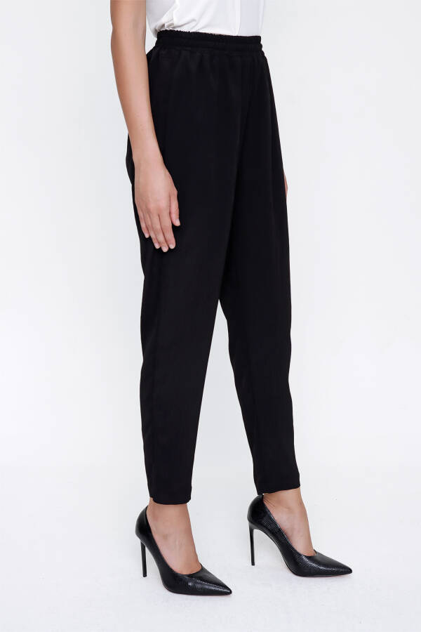 Siyah Bürümcük Kumaş Rahat Kesim Pantolon - 5