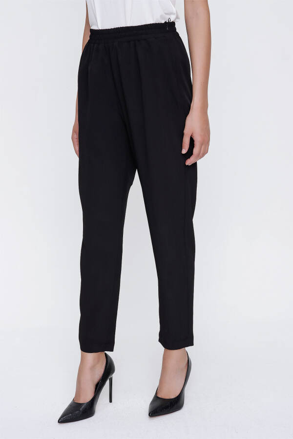 Siyah Bürümcük Kumaş Rahat Kesim Pantolon - 6