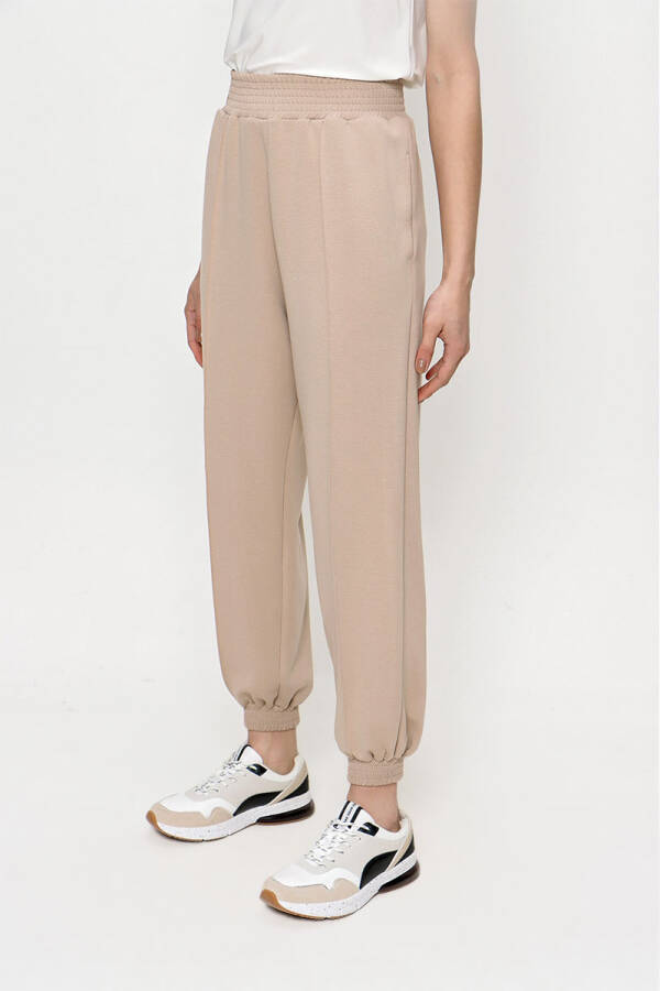 Bej Paça ve Bel Lastik Detaylı Örme Pantolon - 5