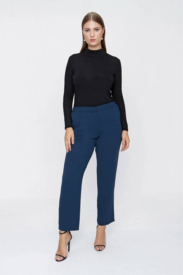 Lacivert Krep Pantolon - 1
