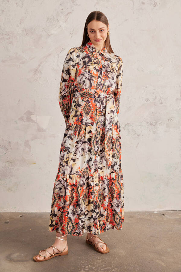 Turuncu Desenli Saten Elbise - 3