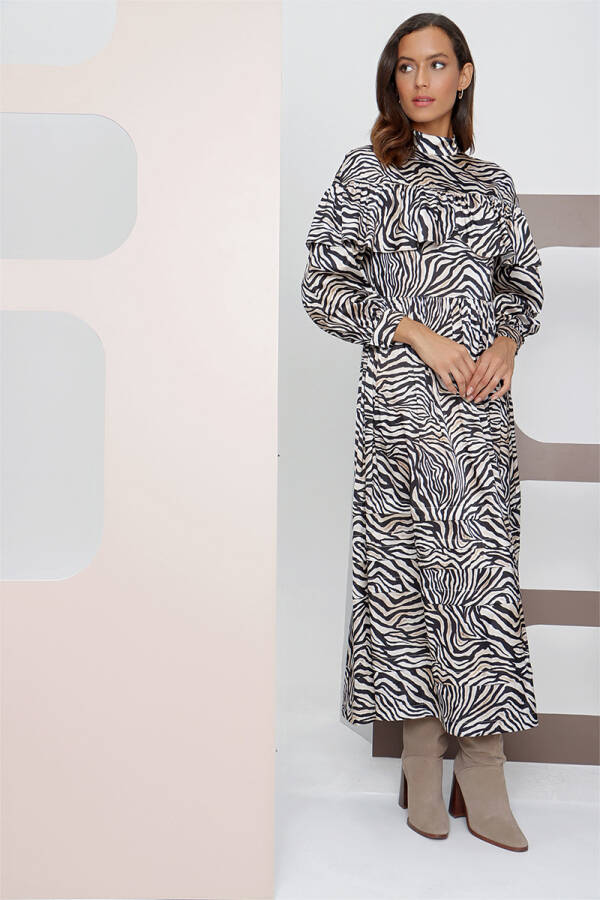 Renkli Zebra Desen Fırfır Detaylı Elbise - 2