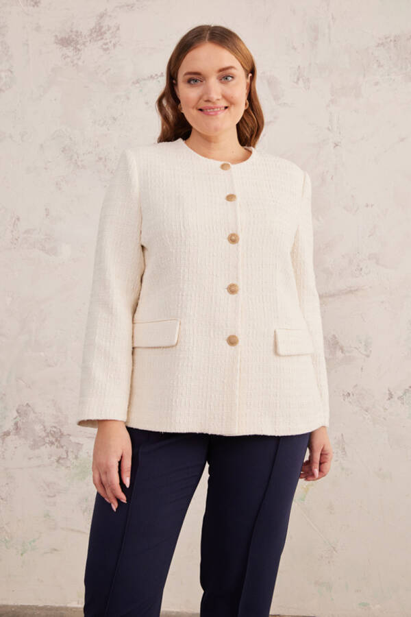Ekru Gold Düğme Detaylı Yakasız Düz Kesim Ceket - 3
