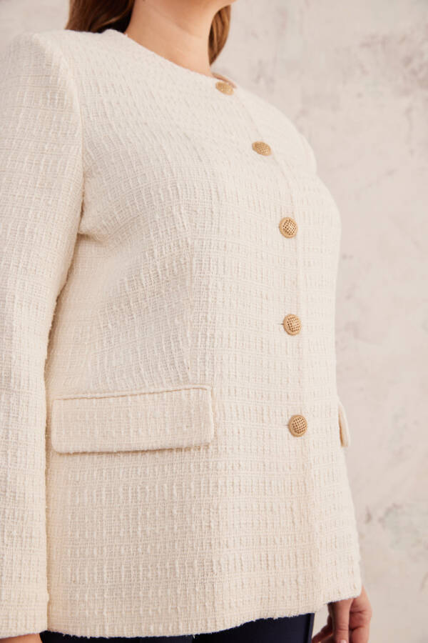 Ekru Gold Düğme Detaylı Yakasız Düz Kesim Ceket - 5