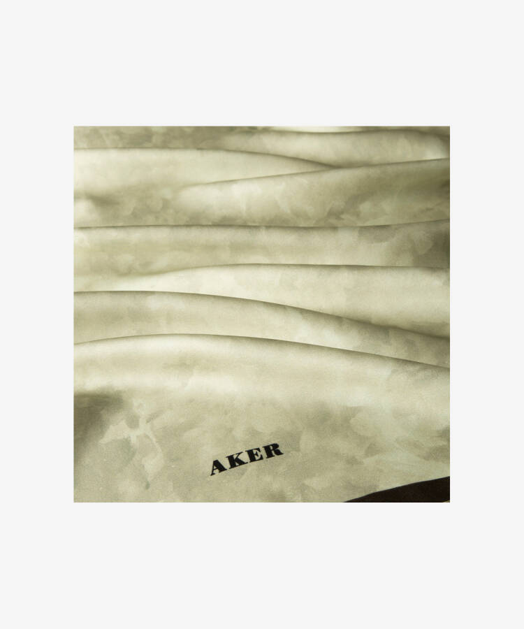 Fırça Desenli 90X90 Aker İpek Krep Saten Eşarp - 2