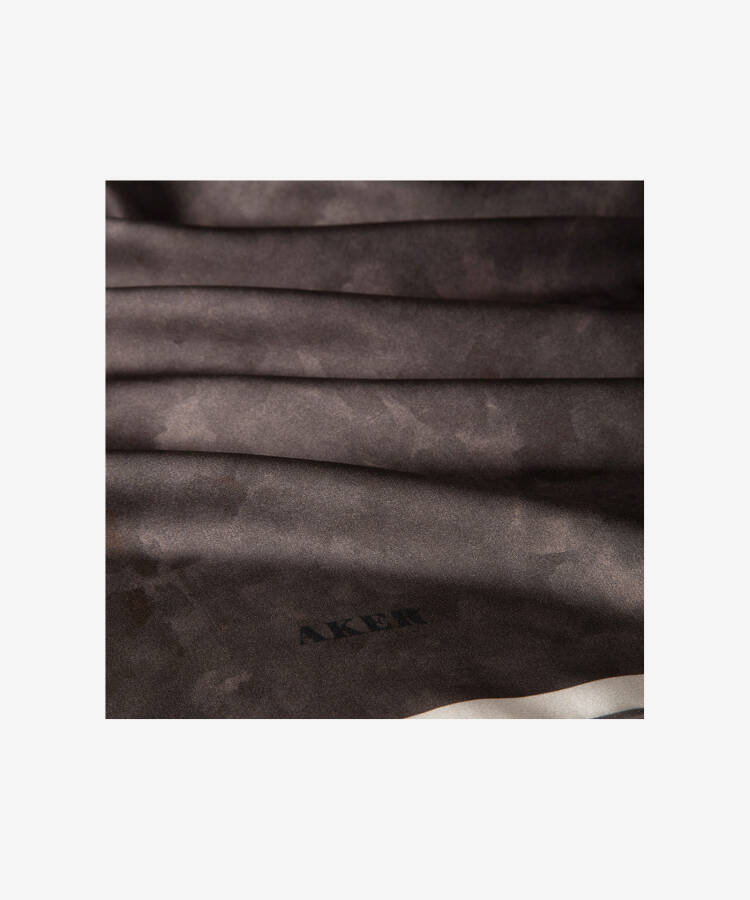 Fırça Desenli 90X90 Aker İpek Krep Saten Eşarp - 2