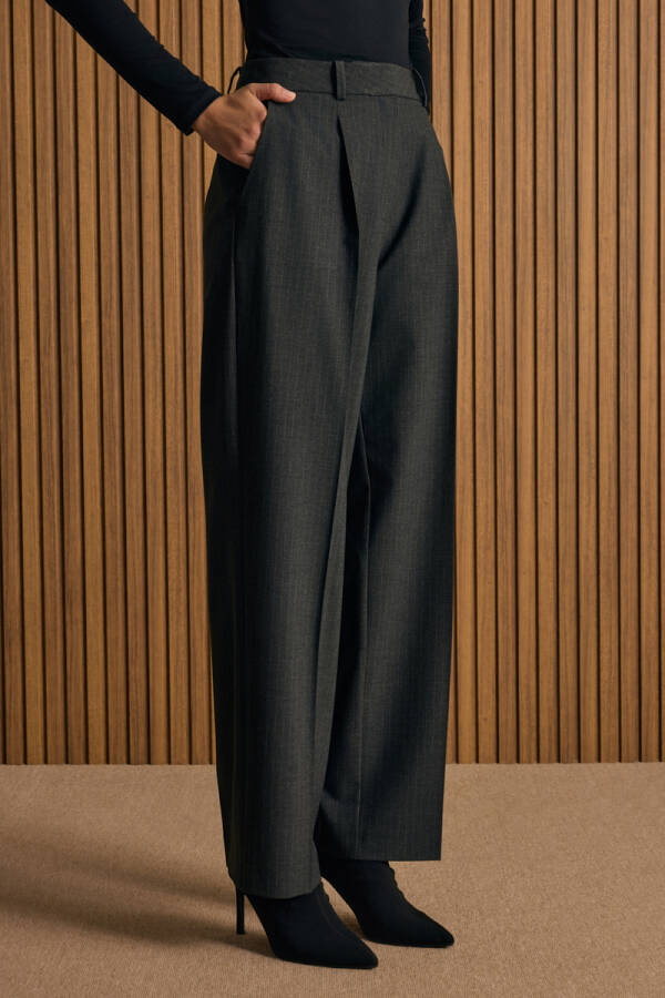 Antrasit Çizgili Pileli Pantolon - Aker (1)