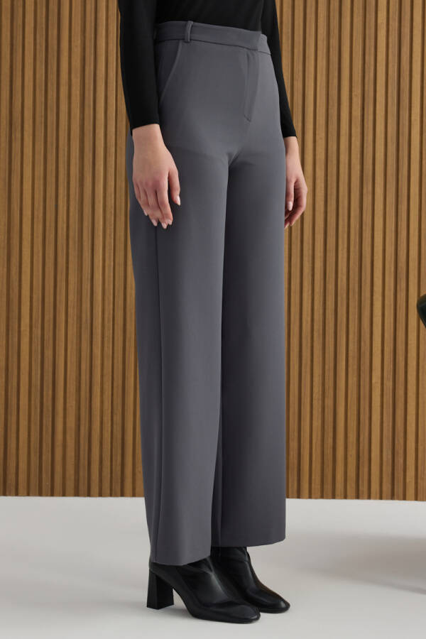 Antrasit Paçası Yırtmaçlı Dokuma Pantolon - 3