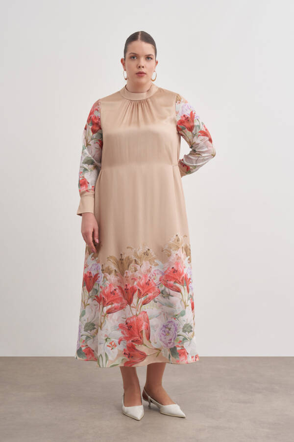 Bej 5680 Çiçek Desenli Detaylı Bol Elbise - Aker