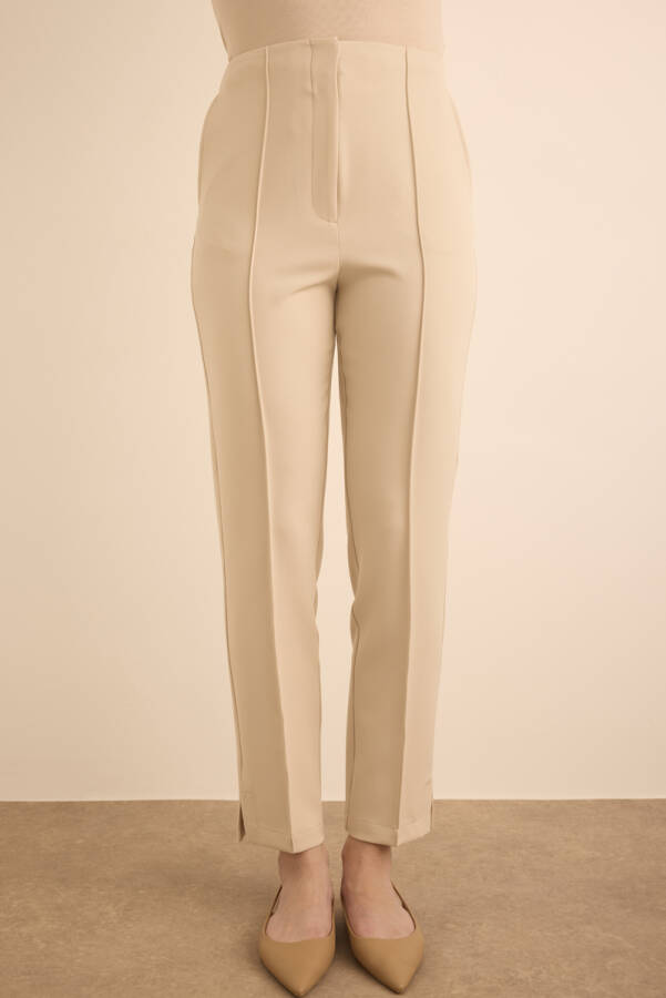 Bej Beli Lastik Detaylı Krep Pantolon - 2