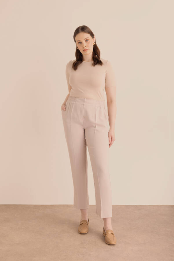Bej Beli Lastikli Detaylı Dokuma Havuç Pantolon - Aker