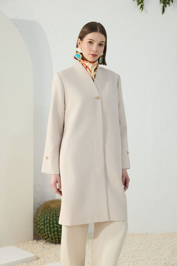 Bej Boncuk Düğmeli Kap - 3