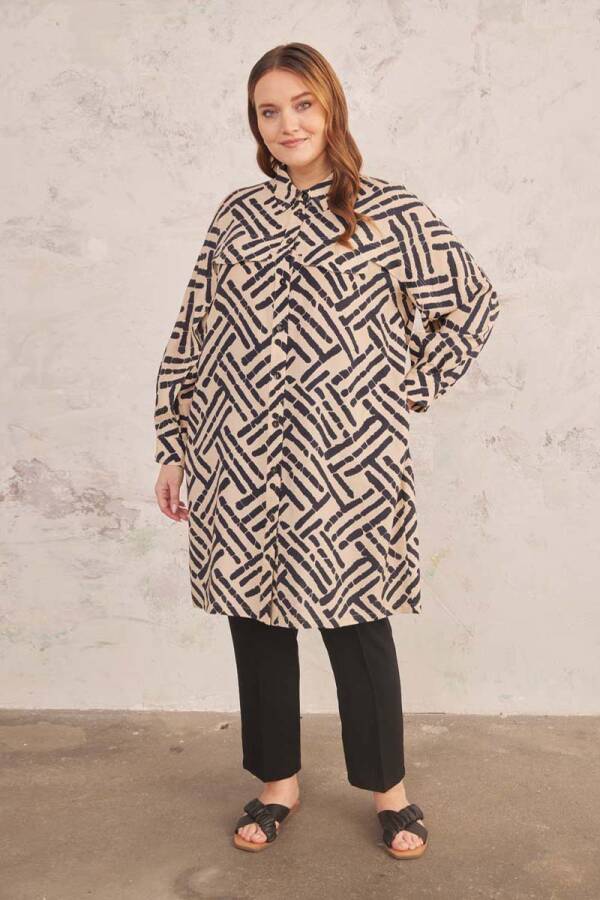 Bej Desenli Rahat Kesim Kısa Kap - 2